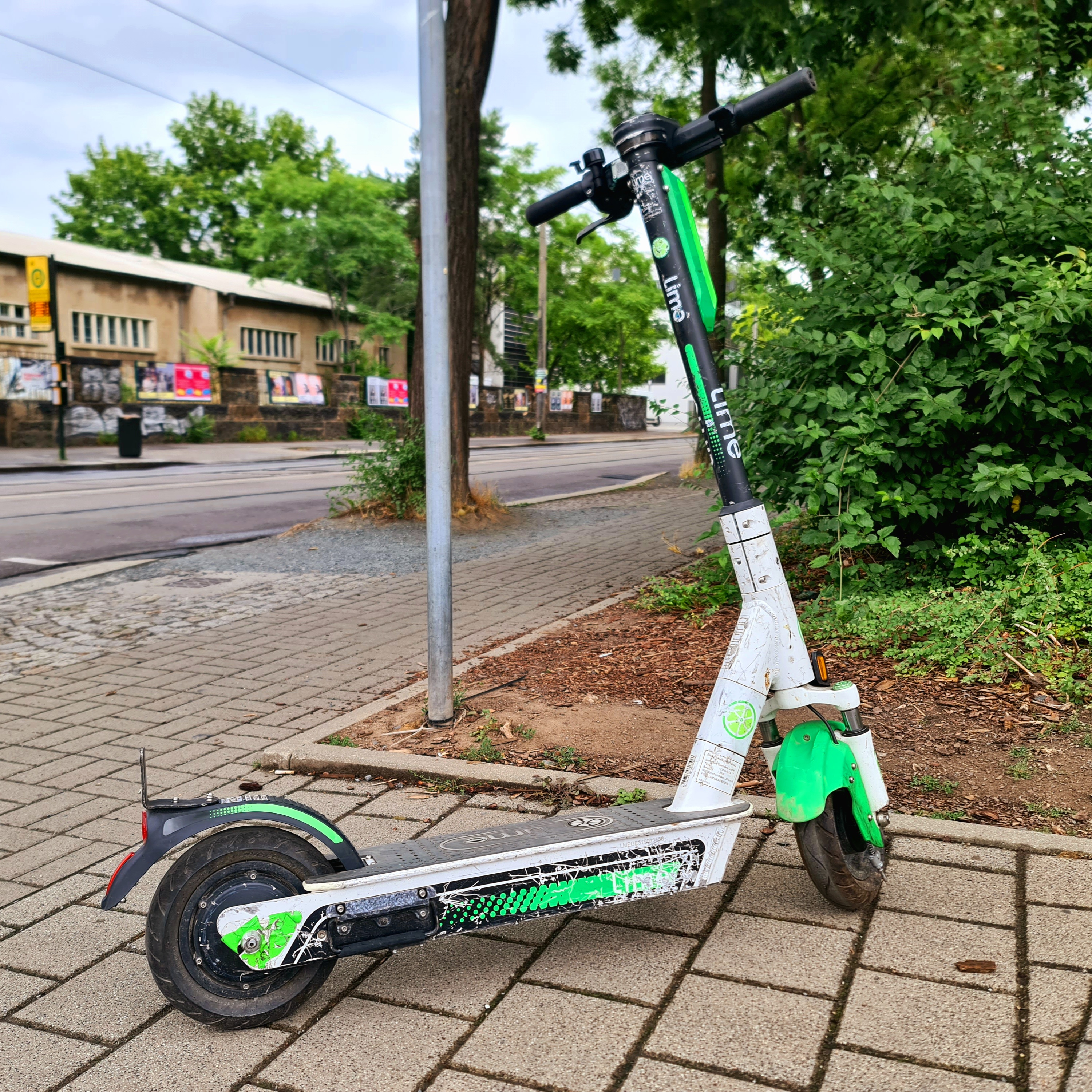E-Scooter - Trunkenheit im Verkehr auf mit Elektrokleinstfahrzeugen möglich.